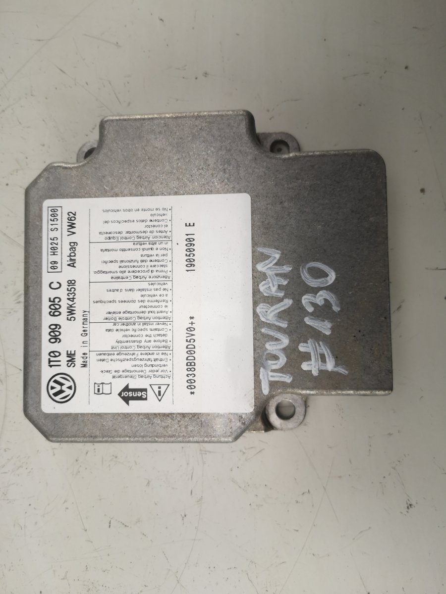 Volkswagen Touran Airbag Control Unit Airbag control unit — VW TOURAN (1T1, 1T2) (200...
