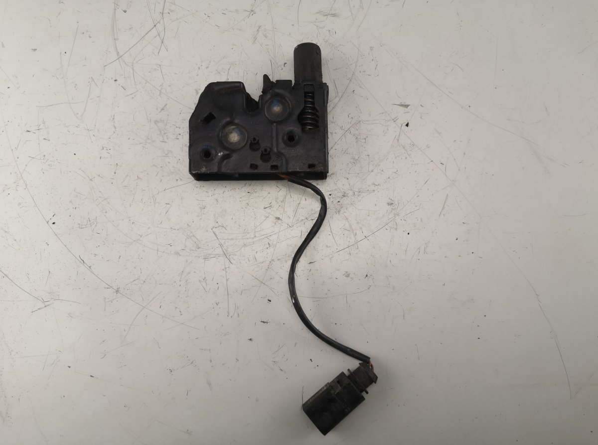 Audi A6 (C7) Bonnet latch right AUDI A6 / A6 ALLROAD (C7, 4G) (2010-2018) Bonne...