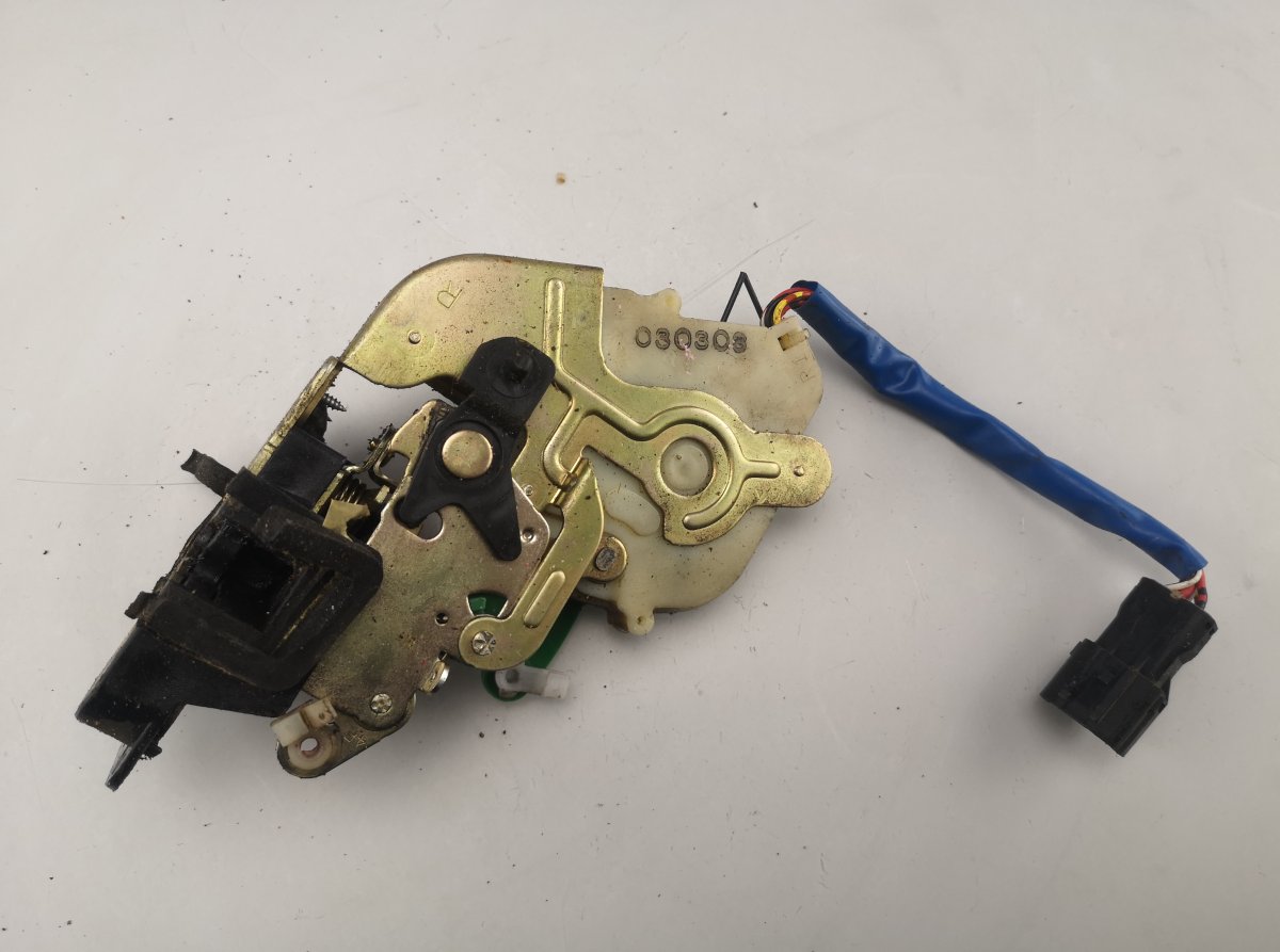 Kia Sorento Door Lock Rear Right KIA SORENTO I (JC) (2002-2009) Door Lock Rear R...