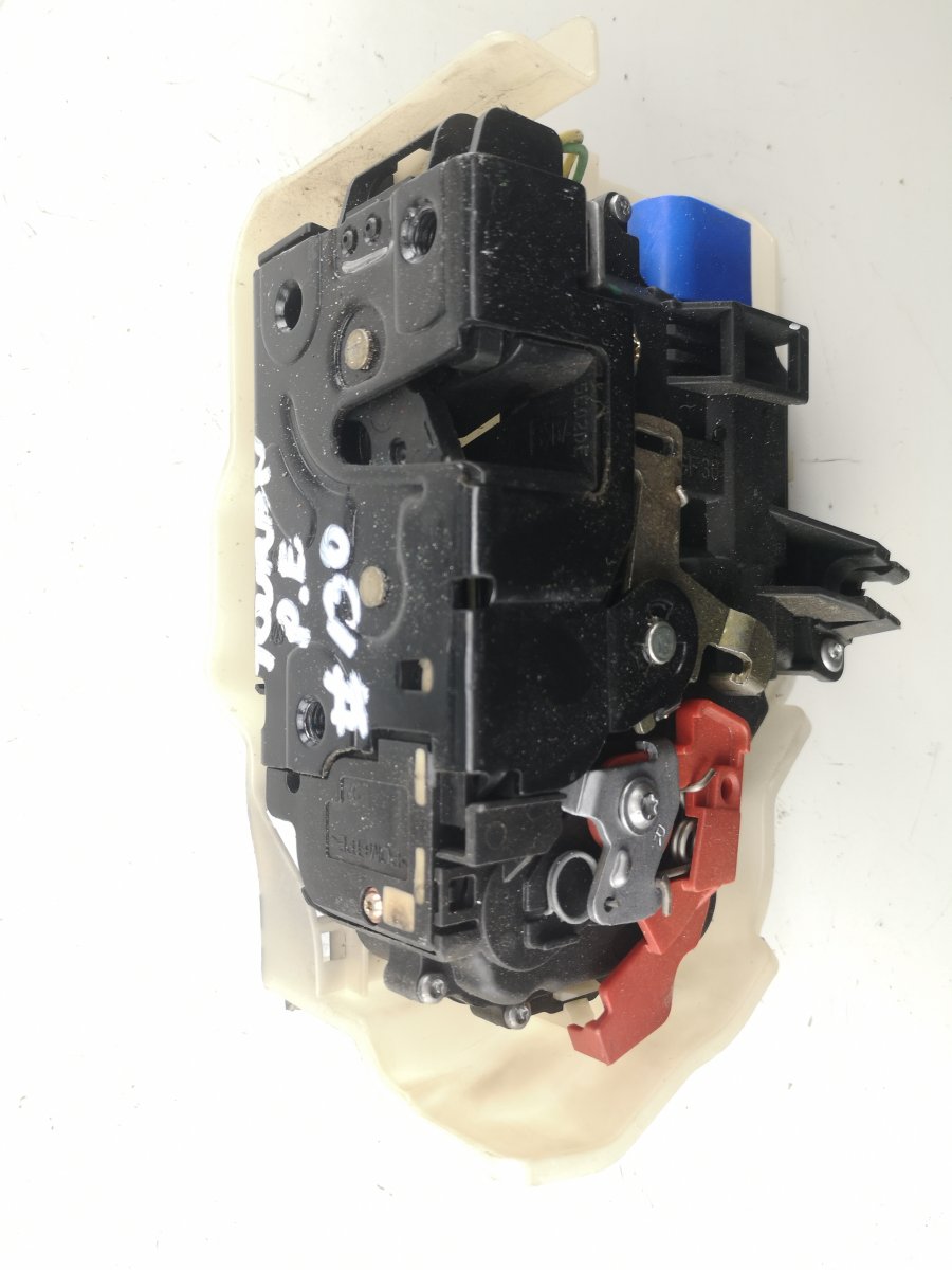 Volkswagen Touran Door Lock Front Right VW TOURAN (1T1, 1T2) (2003-2010) Door Lock Fron...