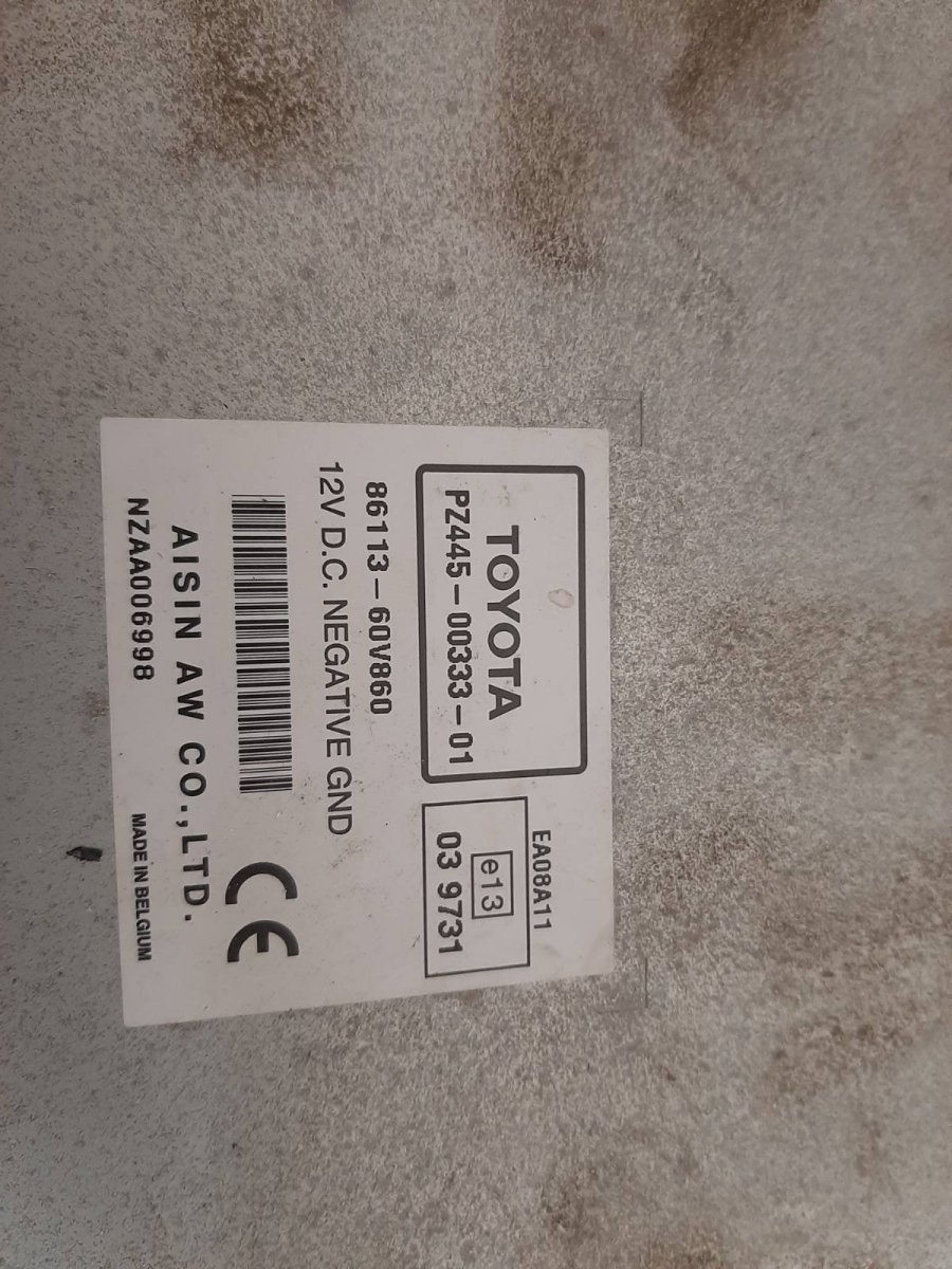 Toyota Avensis (T27) Raadio juhtplokk Radio — TOYOTA AVENSIS (T270) (2009-2018) — PZ4...