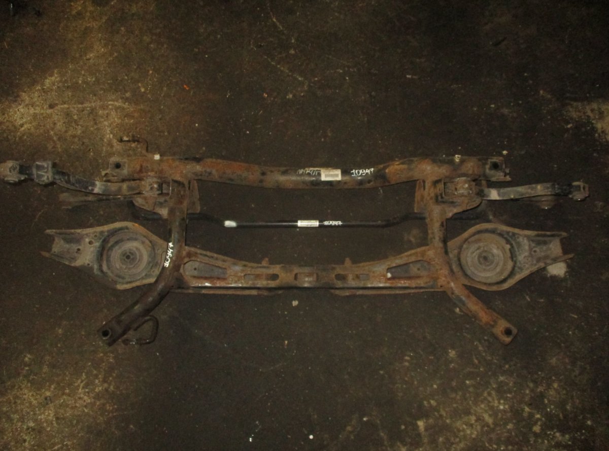 Volkswagen Golf 5 Rear axle beam VW GOLF VI (5K) (2008-2013) Rear axle Beam 1K05...