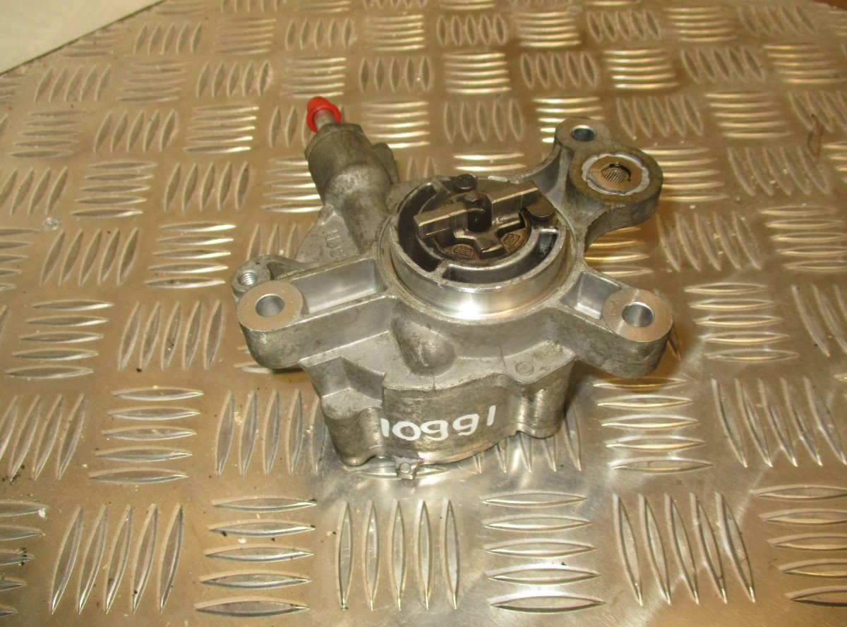 Volvo C70 Vacuum Pump, engine VOLVO S40 / V50 / C30 / C70 (MS, MW) (2004-2012...