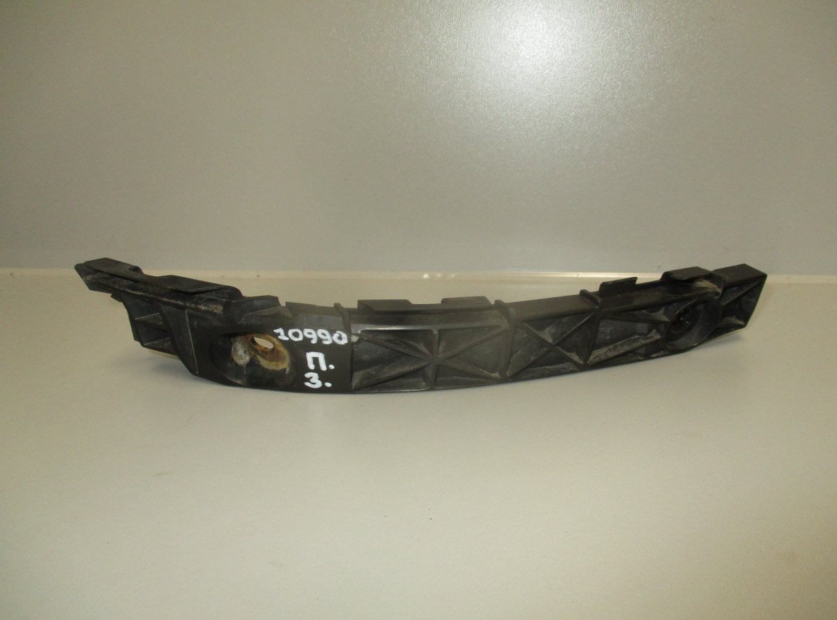 Lexus IS Rear bumper Carrier holder on fender right LEXUS IS II (XE20) (2005-2013) Rear bumper Carr...