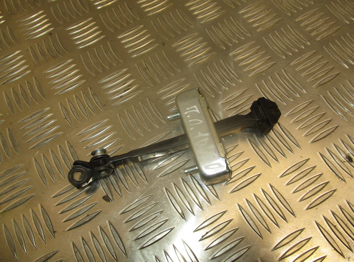 Lexus IS Door Stop Front Left LEXUS IS II (XE20) (2005-2013) Door Stop Front ...