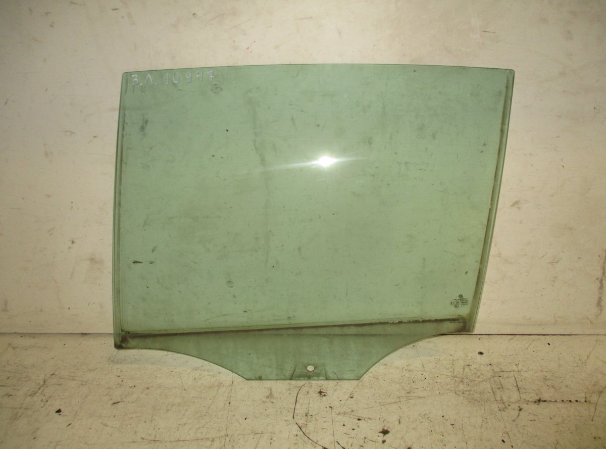 Volkswagen Golf 5 Door window glass rear left VW GOLF VI (5K) (2008-2013) Door window glass r...