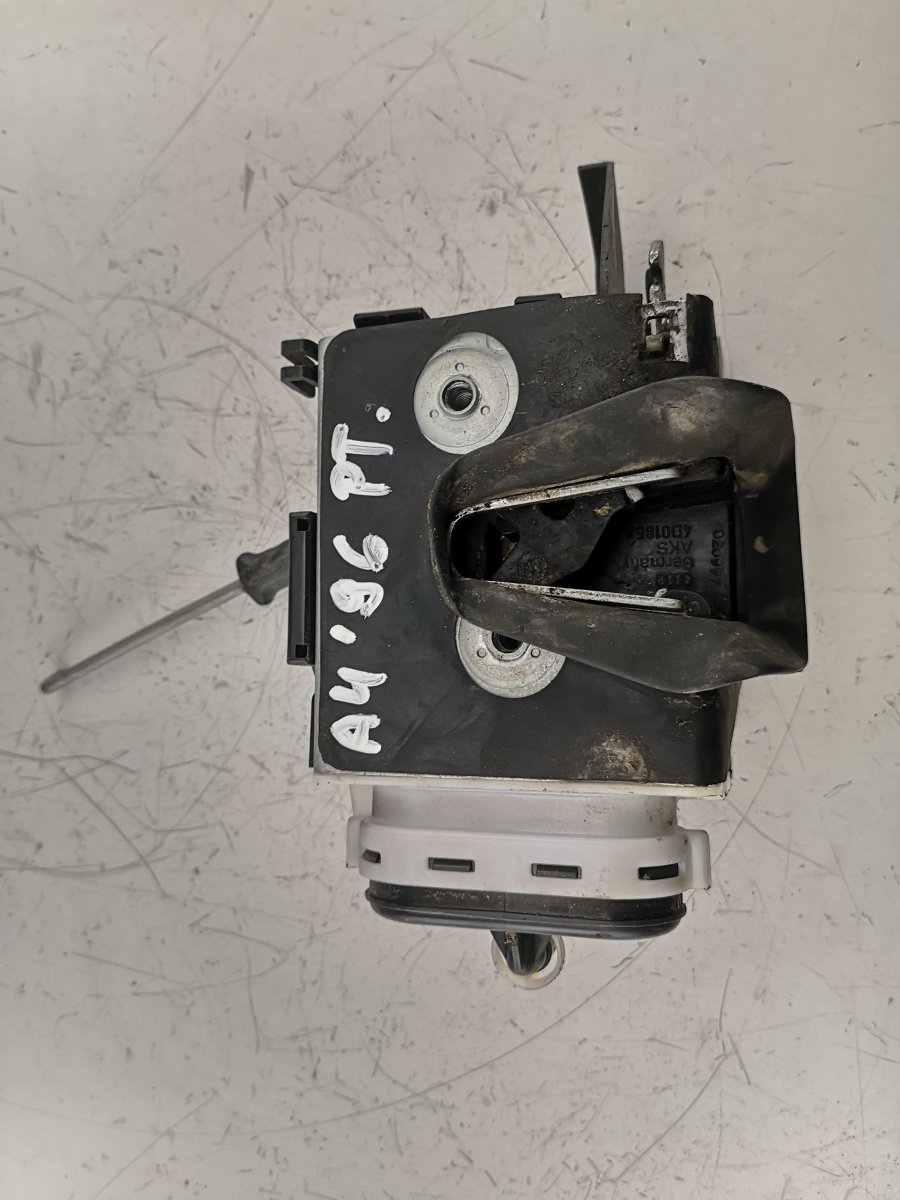 Audi A4 (B5) Door Lock Rear Right AUDI A4 (B5) (1994-2001) Door Lock Rear Right

...
