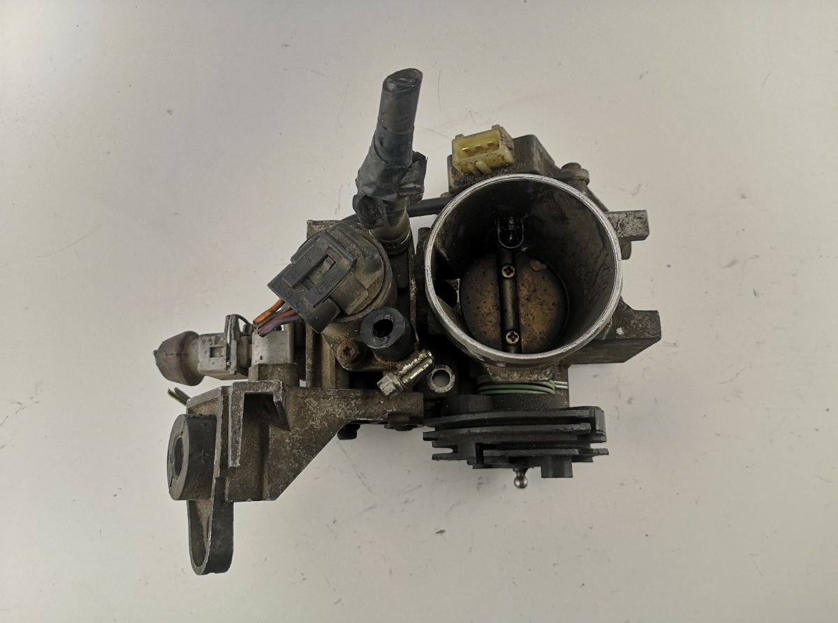 Peugeot 406 Throttle body Throttle body — PEUGEOT 406 (1995-2004) — 61723...