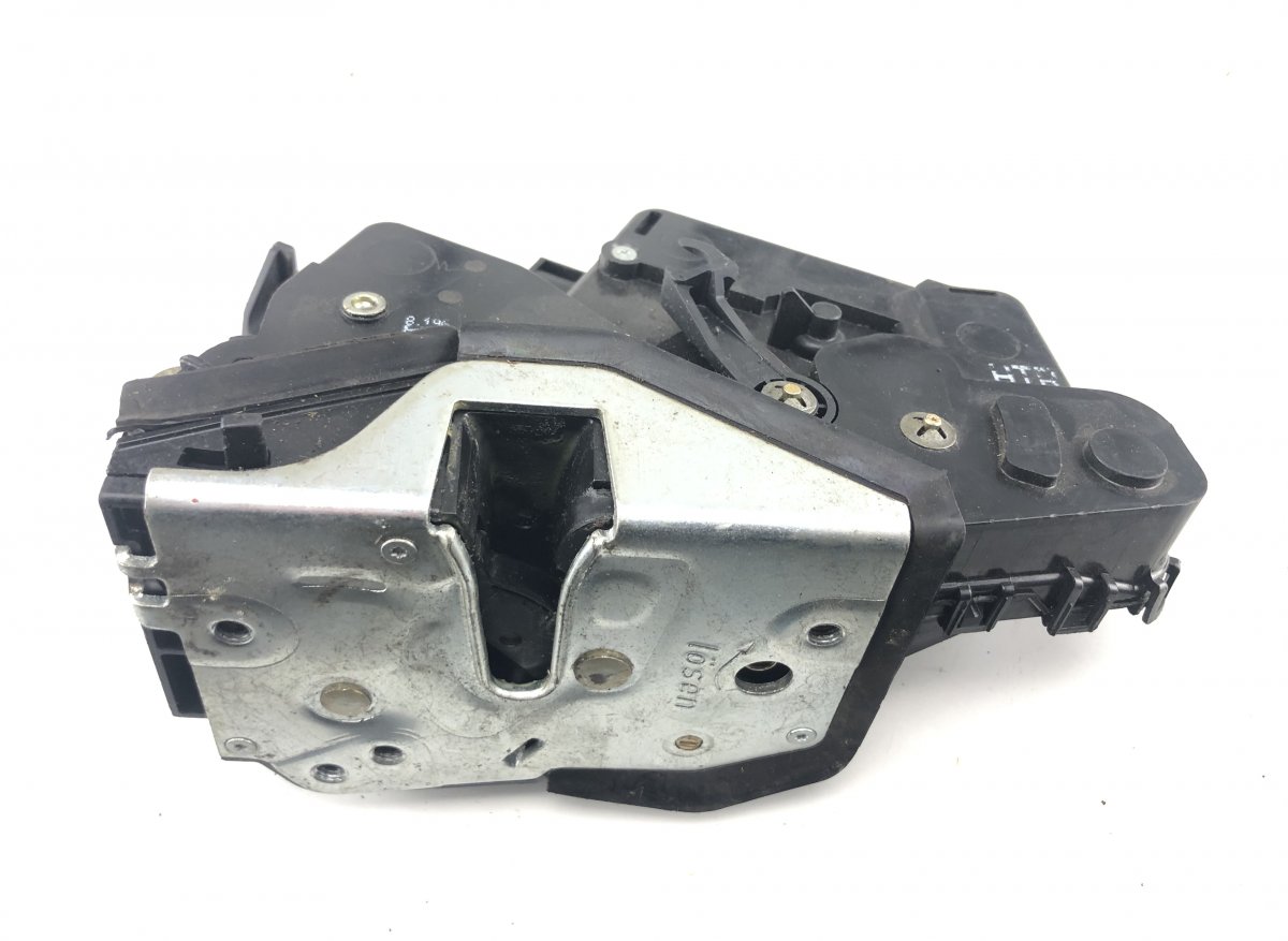 BMW 3 (E46) Door Lock Rear Right BMW 3 (E46) (1998-2005) Door Lock Rear Right 51...