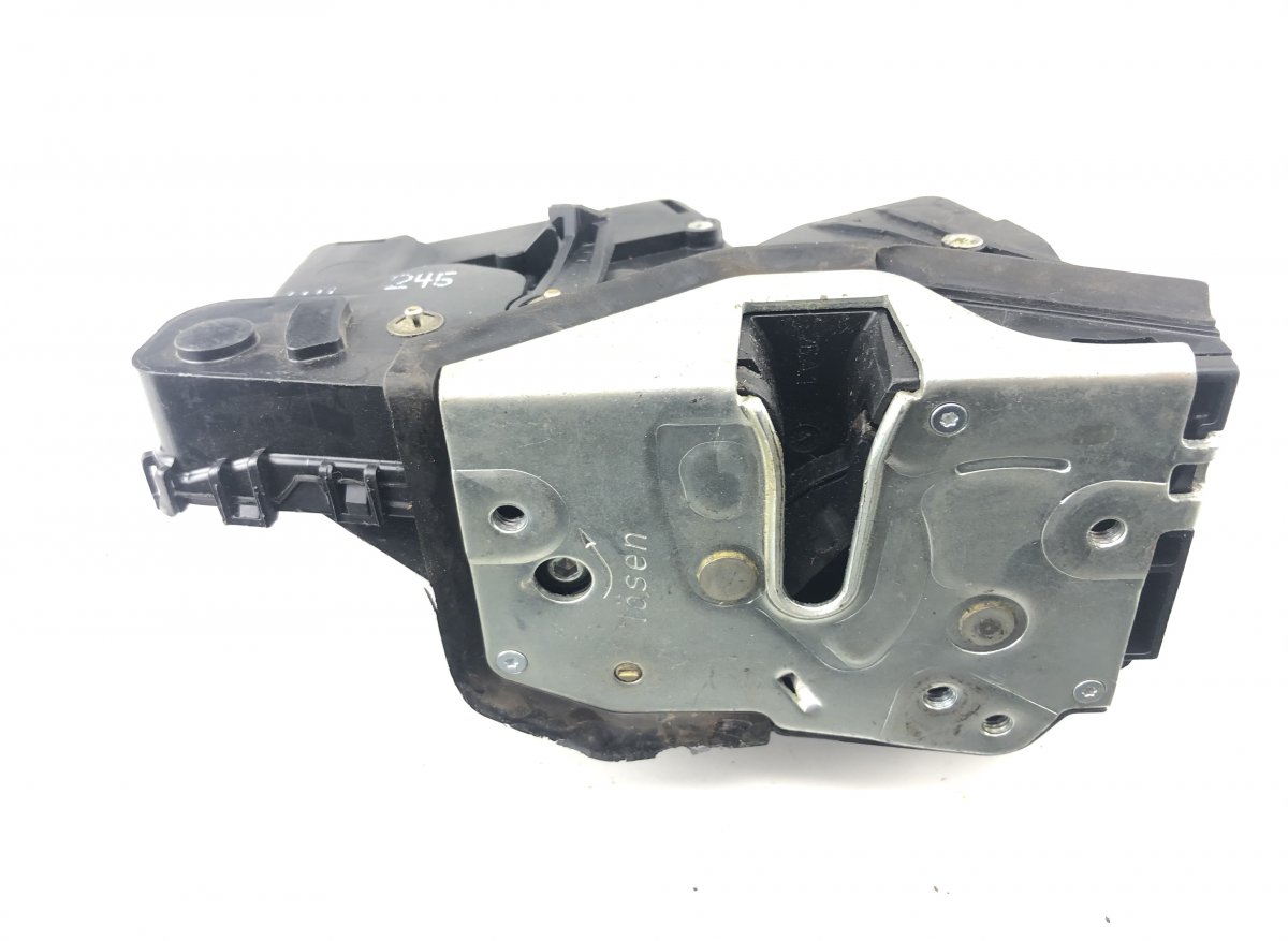 BMW 3 (E46) Door Lock Rear Left BMW 3 (E46) (1998-2005) Door Lock Rear Left

Ge...