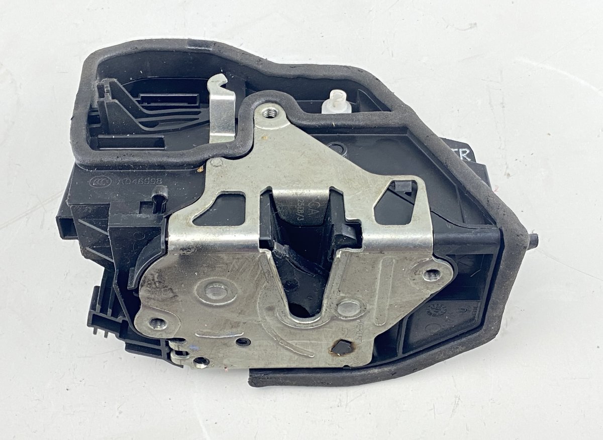 BMW 5 (E60 / E61) Door Lock Rear Right BMW 5 (E60, E61) (2003-2010) Door Lock Rear Rig...