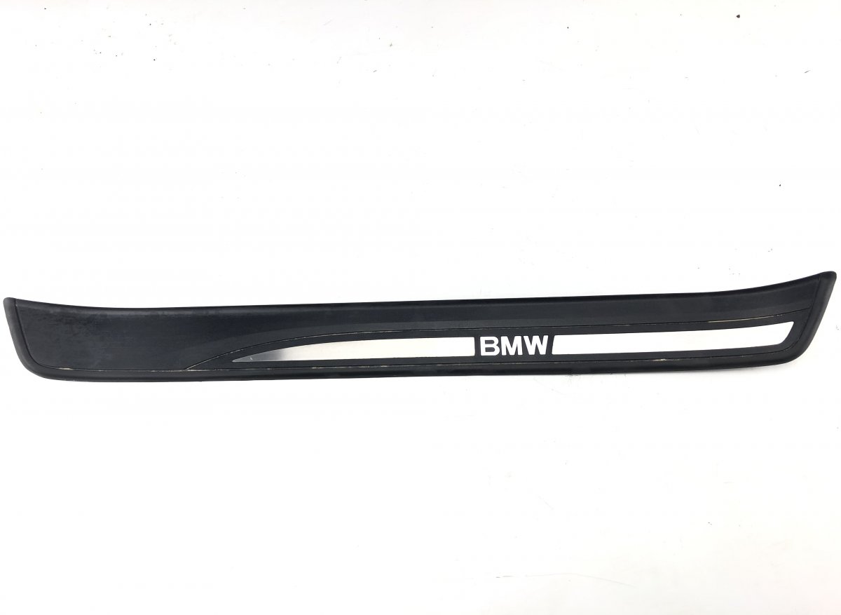 BMW 3 (E90 / E91 / E92 / E93) Scuff Plate Front Right BMW 3 (E90, E91, E92, E93) (2005-2011) Scuff Pl...