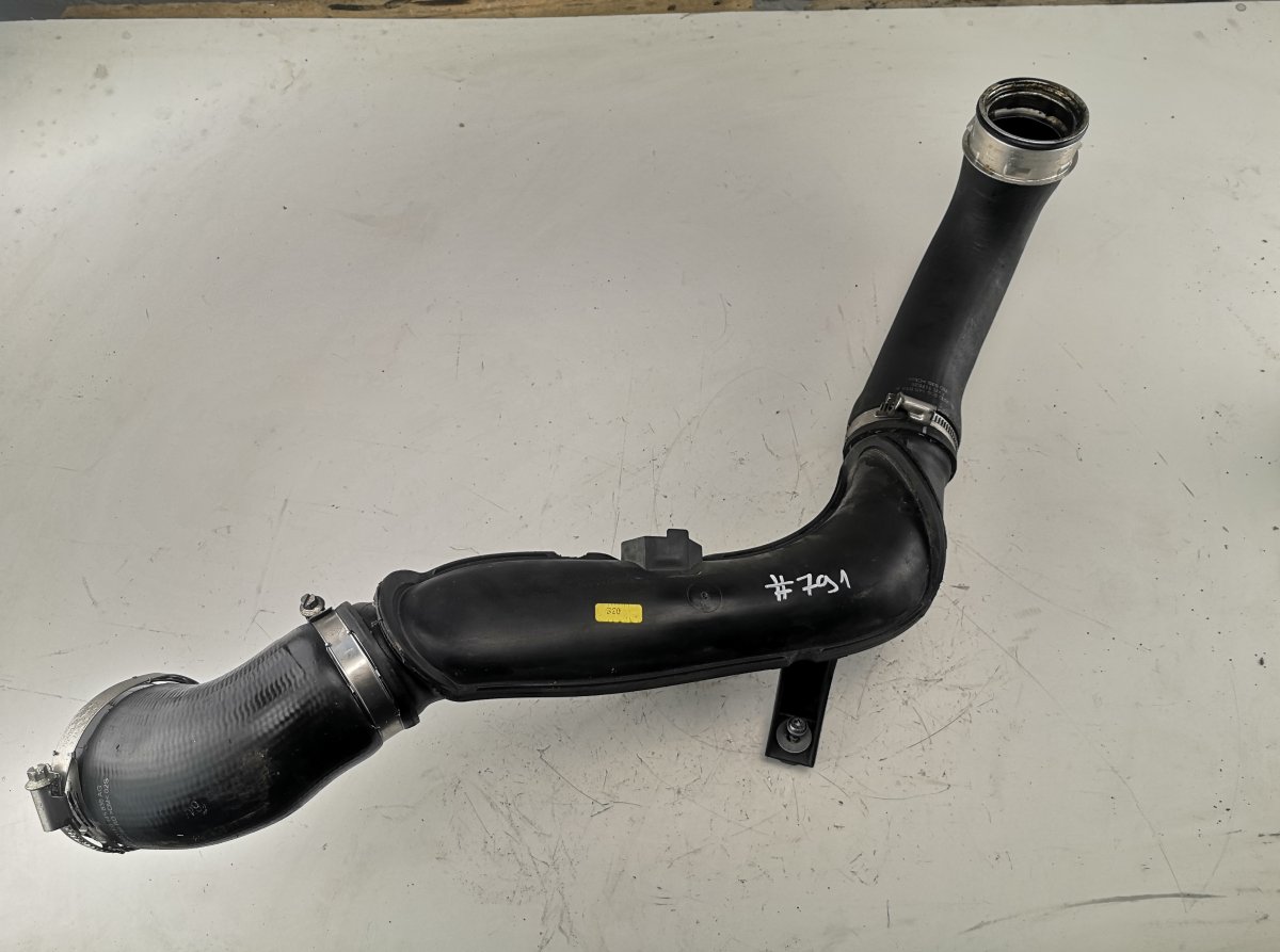 Volkswagen Passat Intercooler pipe upper VW PASSAT B6 (3C) (2005-2010) Intercooler pipe ...