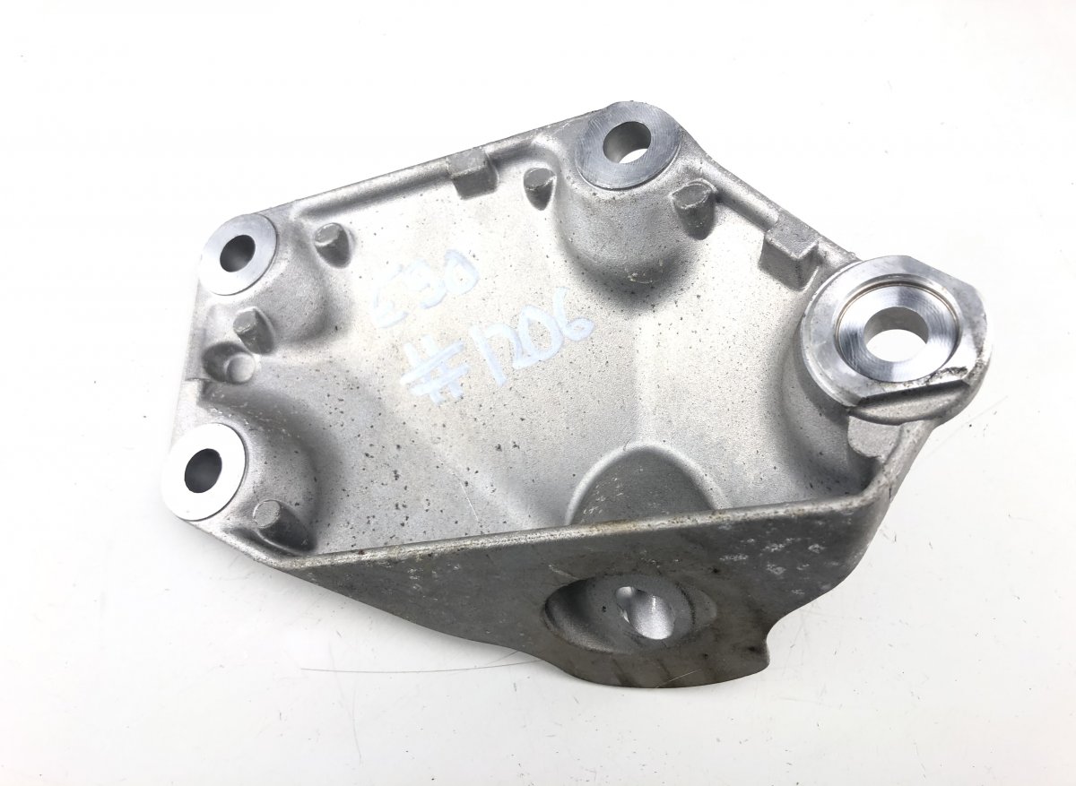 BMW 3 (E90 / E91 / E92 / E93) Engine Support Left BMW 3 (E90, E91, E92, E93) (2005-2011) Engine S...