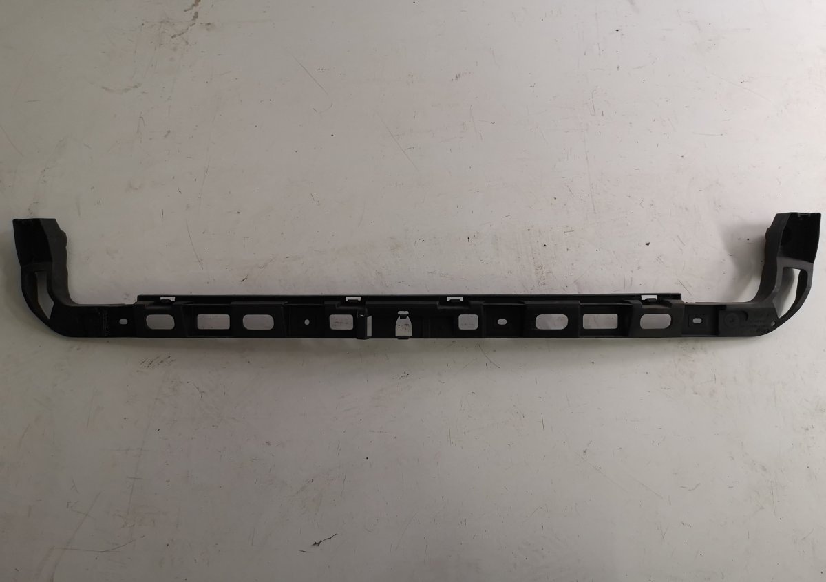 Volkswagen Passat Rear bumper bracket, central VW PASSAT B6 (3C) (2005-2010) Rear bumper brack...