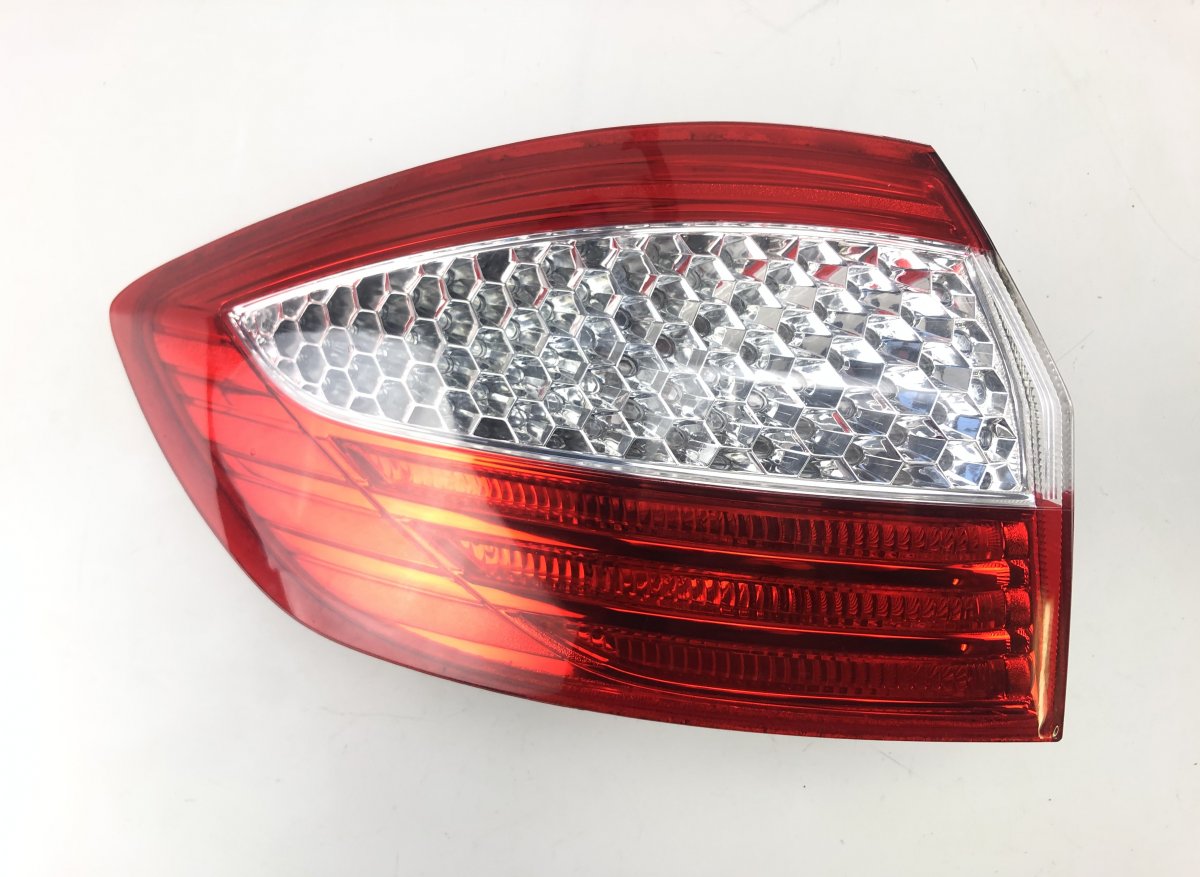 Ford Mondeo Left Rear Light Left rear light — FORD MONDEO Mk IV (BA7) (2007...