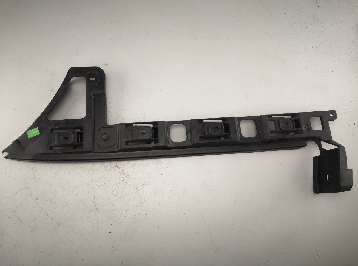 Volkswagen Passat Rear bumper Carrier holder on fender left VW PASSAT B6 (3C) (2005-2010) Rear bumper Carri...