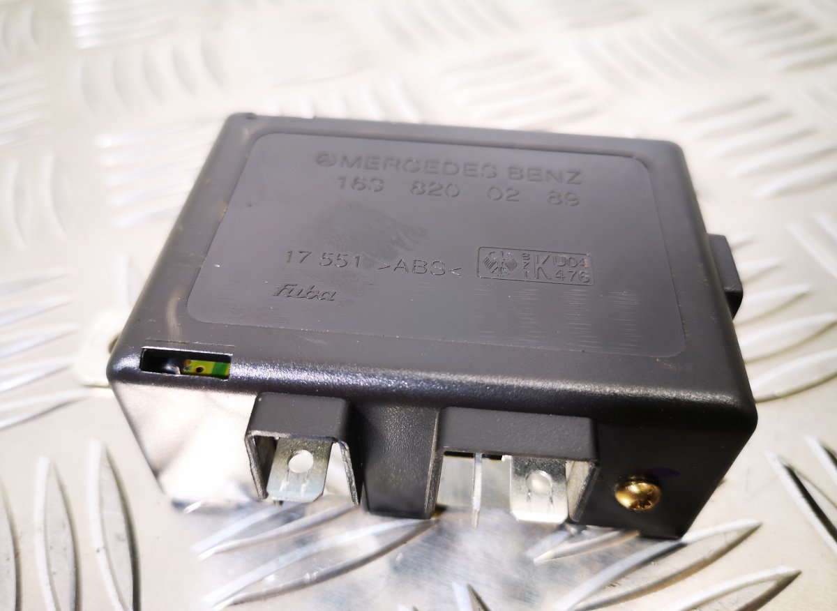 Mercedes-Benz A (W168) Aerial amplifier / control unit MERCEDES-BENZ ML-CLASS (W163) (1998-2005) Aeria...
