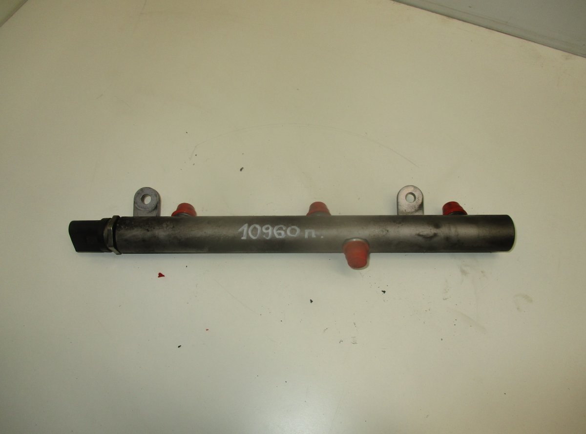 Mercedes-Benz A (W169) Fuel Distributor / fuel rail MERCEDES-BENZ ML-CLASS (W164) (2005-2011) Fuel ...