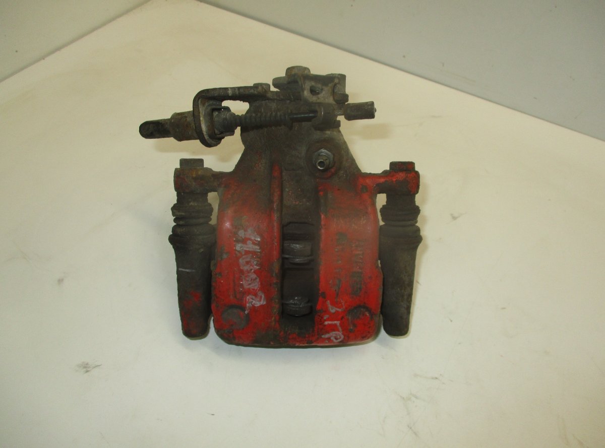Audi 80 (B4) Brake caliper rear right AUDI 80 / COUPE / CABRIO (B4) (1991-1996) Brake...