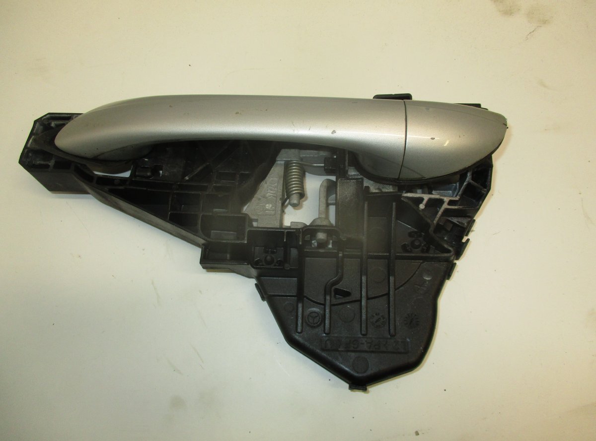 Mercedes-Benz A (W169) Door Handle Exterior Front Left MERCEDES-BENZ A-CLASS (W169) (2004-2012) Door H...