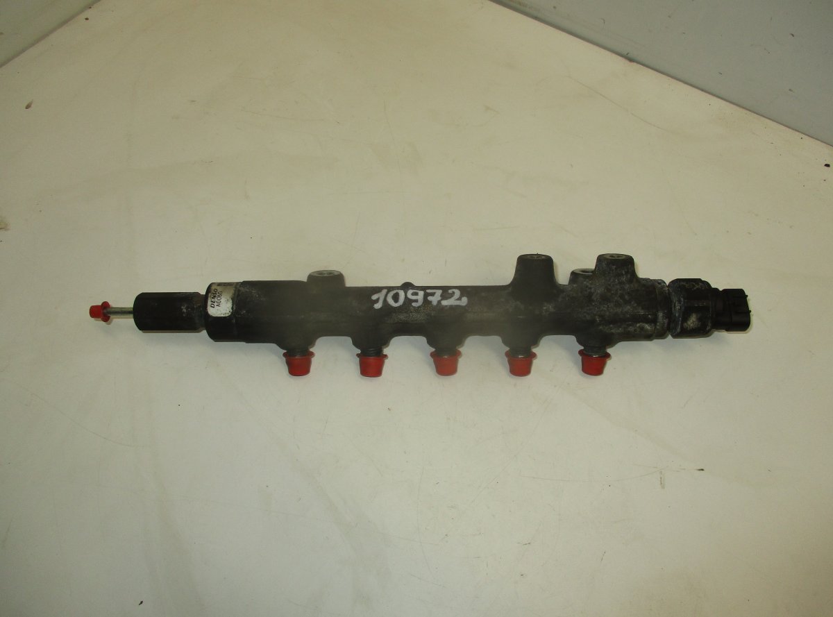 Mazda 6 (GH) Fuel Distributor / fuel rail MAZDA 6 (GH) (2007-2012) Fuel Distributor / fue...