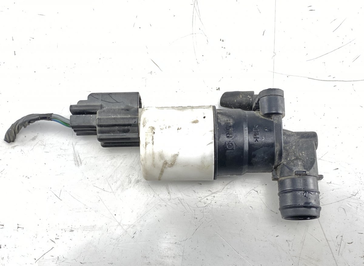 Volvo S60 Washer pump Windscreen VOLVO S60 II / V60 I (2010-2018) Washer pump Wi...