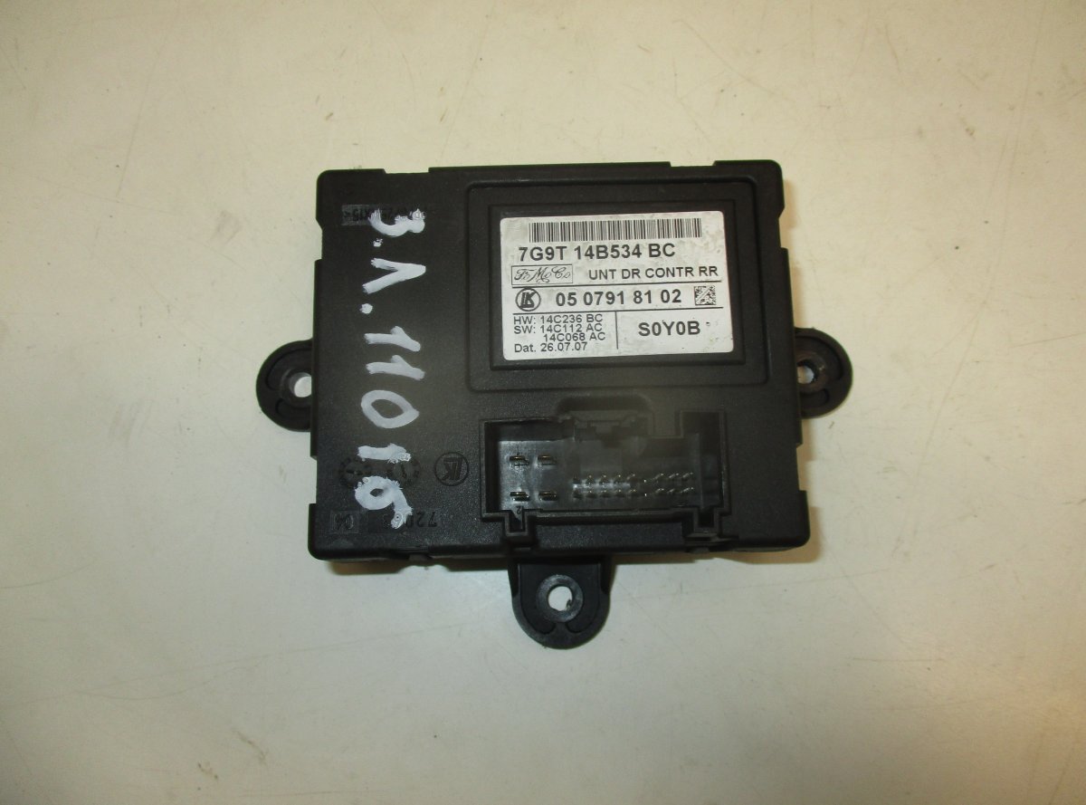 Ford Mondeo Rear left door control unit Rear left door control unit — FORD MONDEO Mk IV...