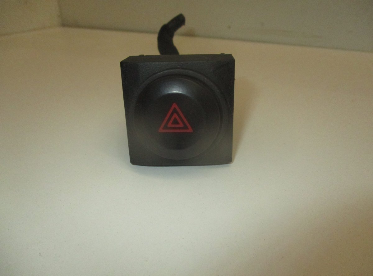 Kia Sorento Hazard switch KIA SORENTO I (JC) (2002-2009) Hazard switch 93...
