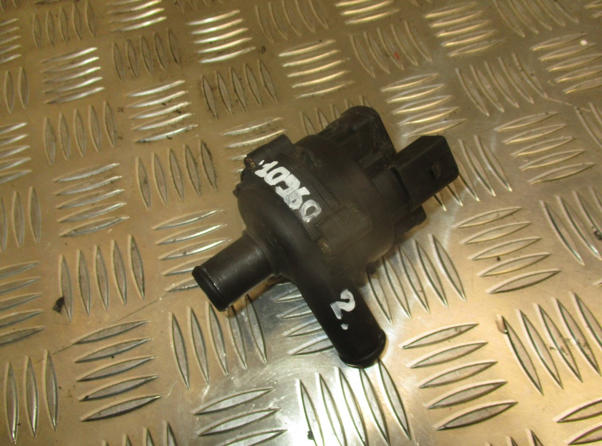 Mercedes-Benz A (W169) Coolant Circulation Pump MERCEDES-BENZ ML-CLASS (W164) (2005-2011) Coola...