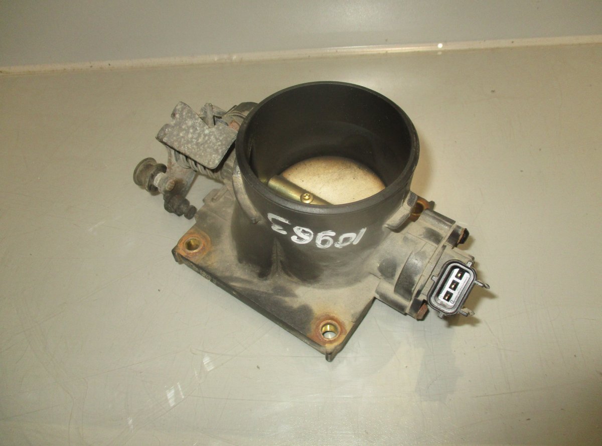 Ford Mondeo Throttle body FORD MONDEO Mk III (2000-2007) Throttle body 1S...