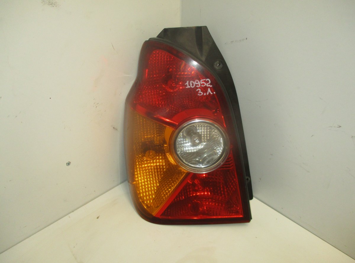 Hyundai Terracan задняя фара (левая) HYUNDAI TERRACAN (HP) (2001-2006) Tail light le...