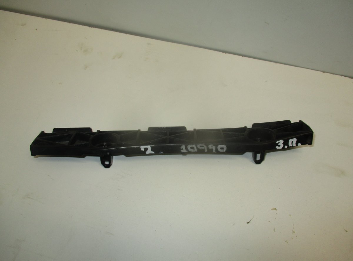 Lexus IS Rear bumper Carrier holder on fender right LEXUS IS II (XE20) (2005-2013) Rear bumper Carr...