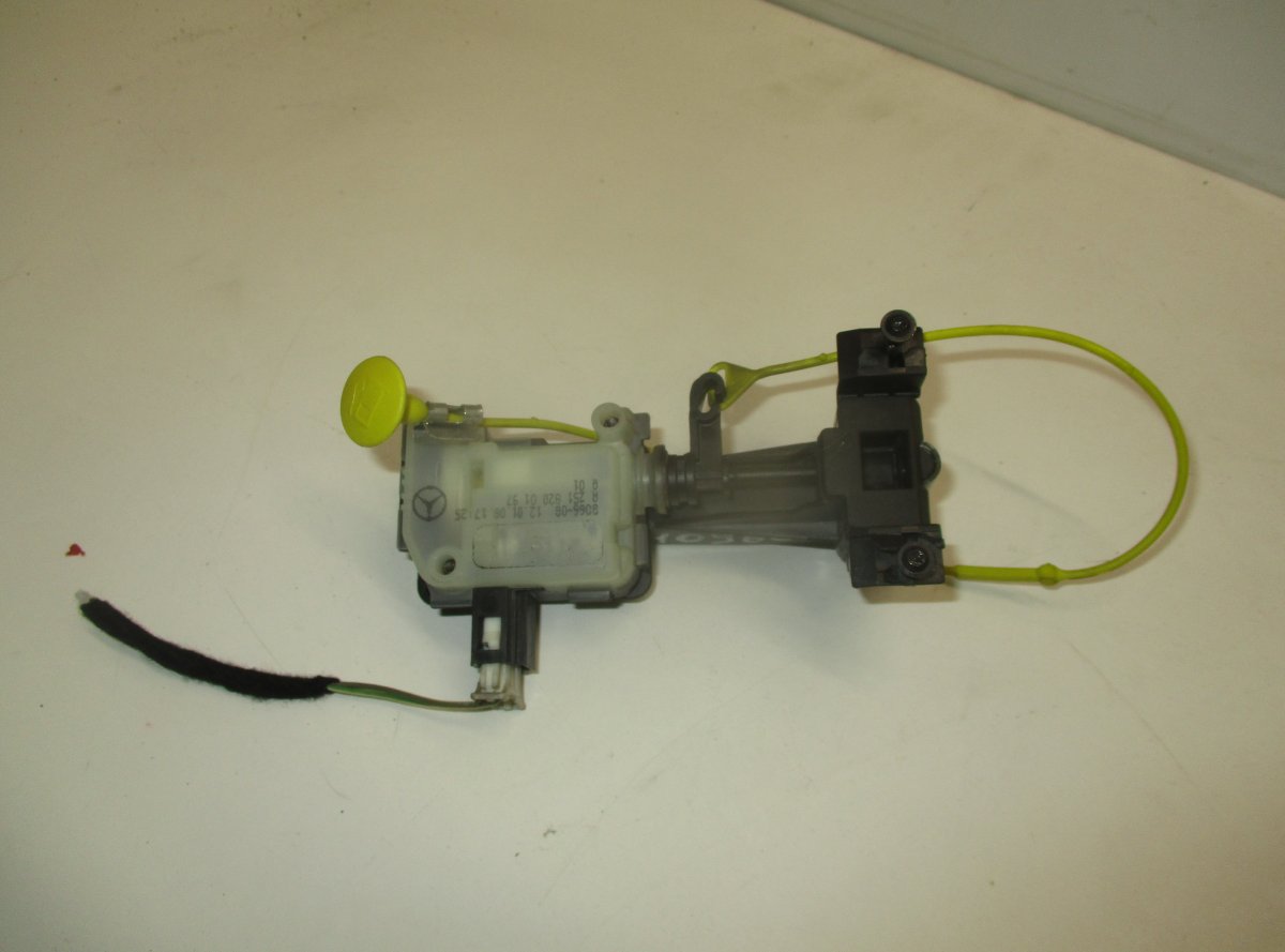Mercedes-Benz A (W169) Central locking motor Fuel Flap MERCEDES-BENZ ML-CLASS (W164) (2005-2011) Centr...