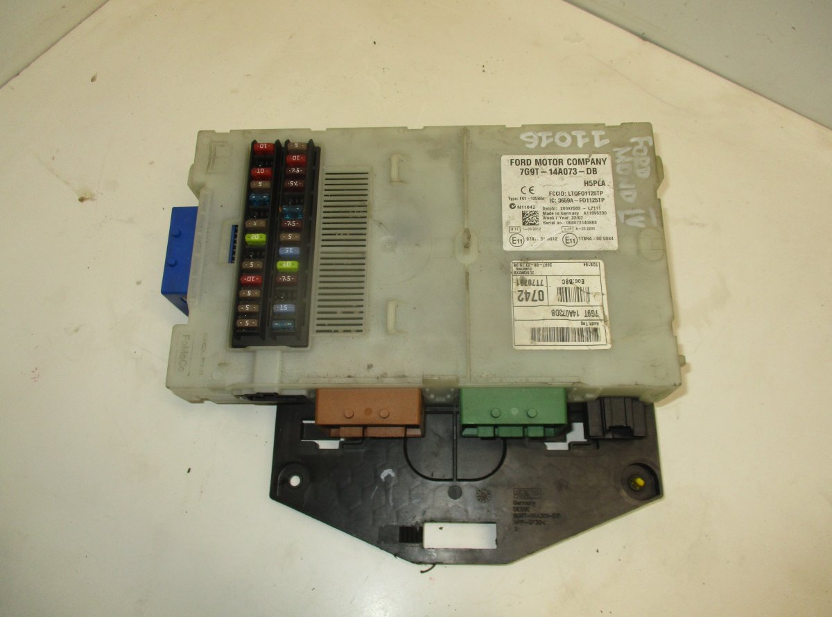 Ford Mondeo Body control module (BCM) FORD MONDEO Mk IV (BA7) (2007-2014) Body contro...
