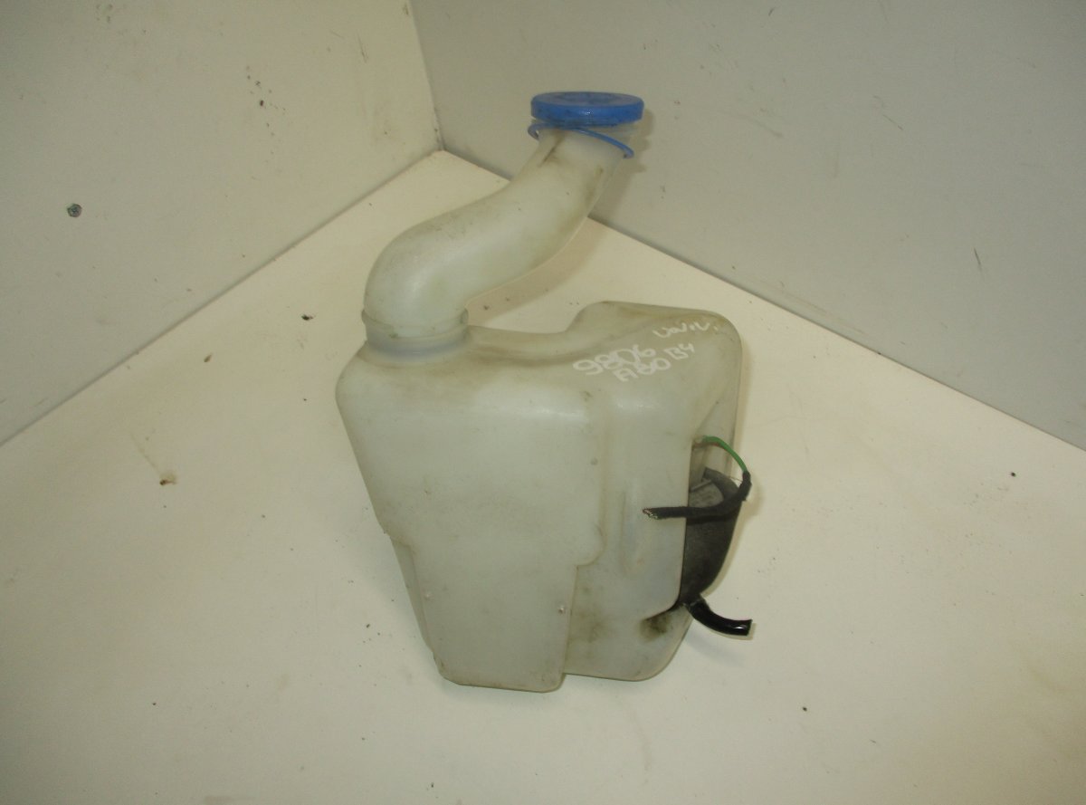 Audi 80 (B4) Bootlid / tailgate washer reservoir AUDI 80 / COUPE / CABRIO (B4) (1991-1996) Bootl...