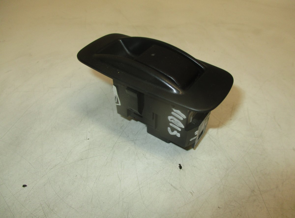 Toyota Corolla Verso Switch For Electric Windows Rear Left TOYOTA COROLLA Verso II (AR10) (2004-2009) Swit...