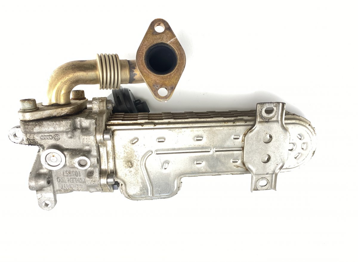 Volkswagen Passat ЭГР охлаждение VW PASSAT B6 (3C) (2005-2010) EGR cooler 03G131...