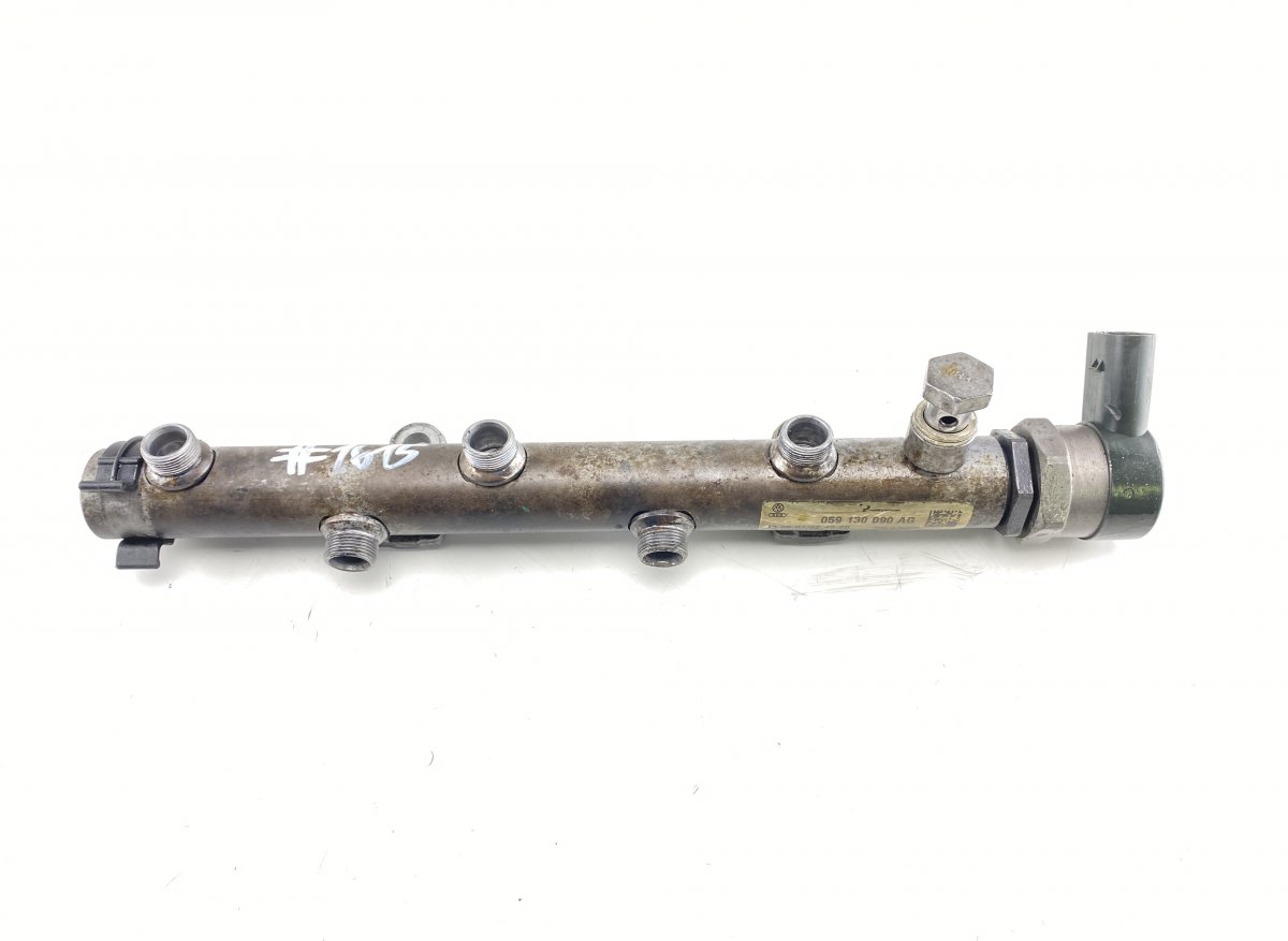 Audi A6 (C6) Fuel Distributor / fuel rail Fuel distributor / fuel rail — AUDI A6 / A6 ALL...