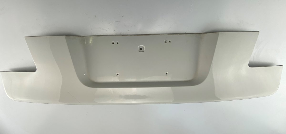 BMW 7 (F01 / F02 / F03 / F04) Bootlid / tailgate reflector panel BMW 7 (F01, F02) (2008-2016) Bootlid / tailgate...