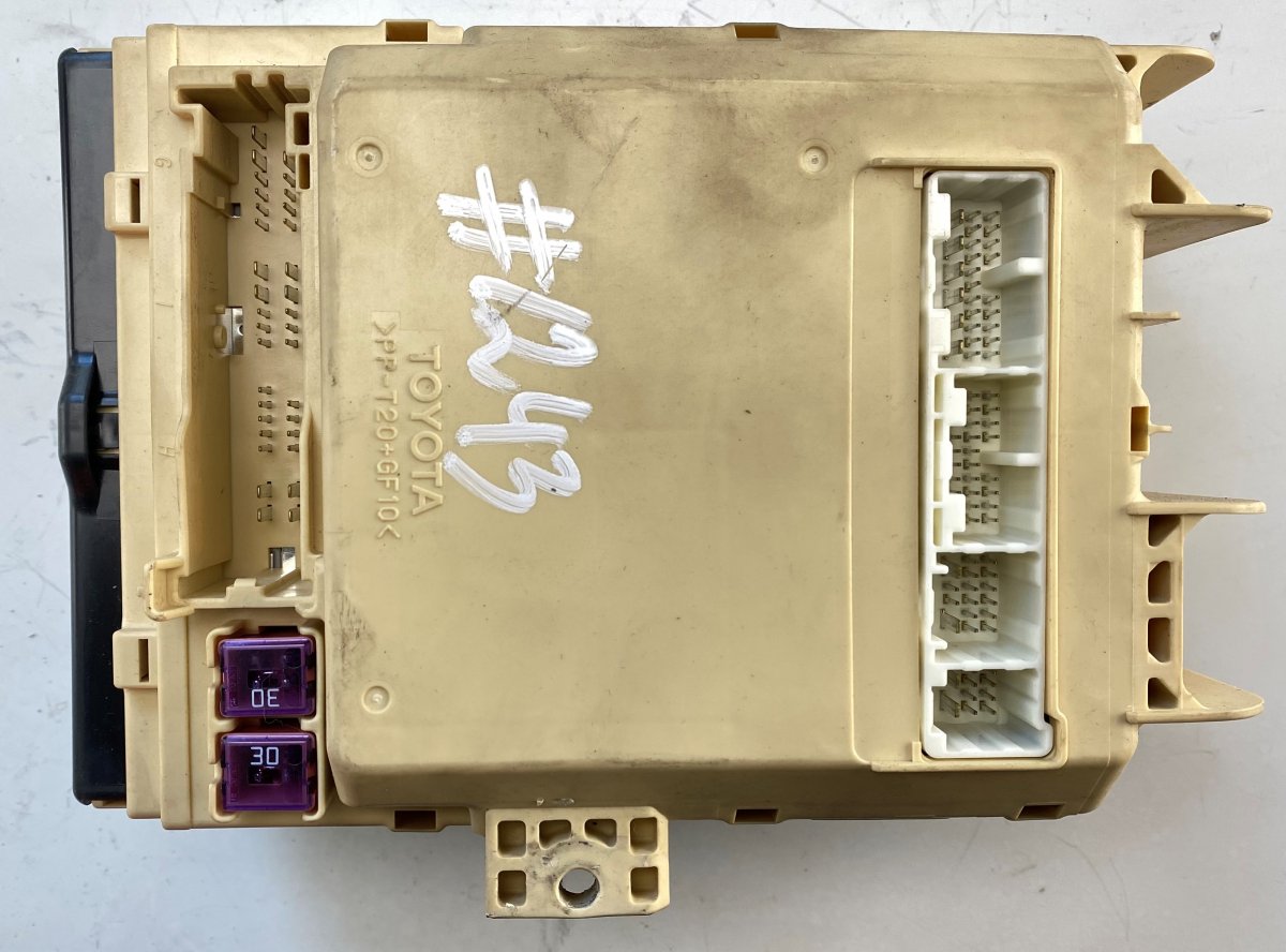 Fuse box Brand/Model: TOYOTA HARRIER
Year: 2007
Engine: ...