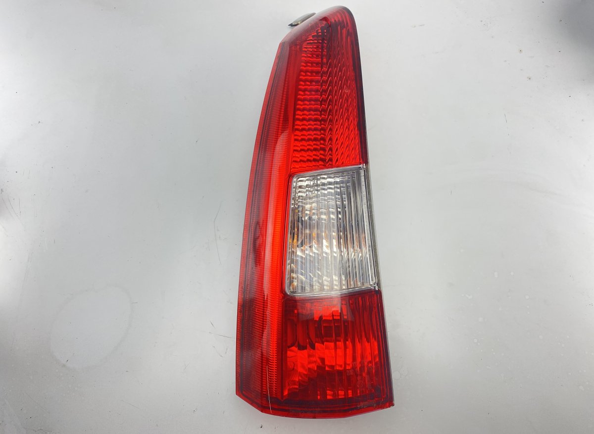 Volvo V70 Left Rear Light Left rear light — VOLVO V70 II / XC70 I (P80) (...