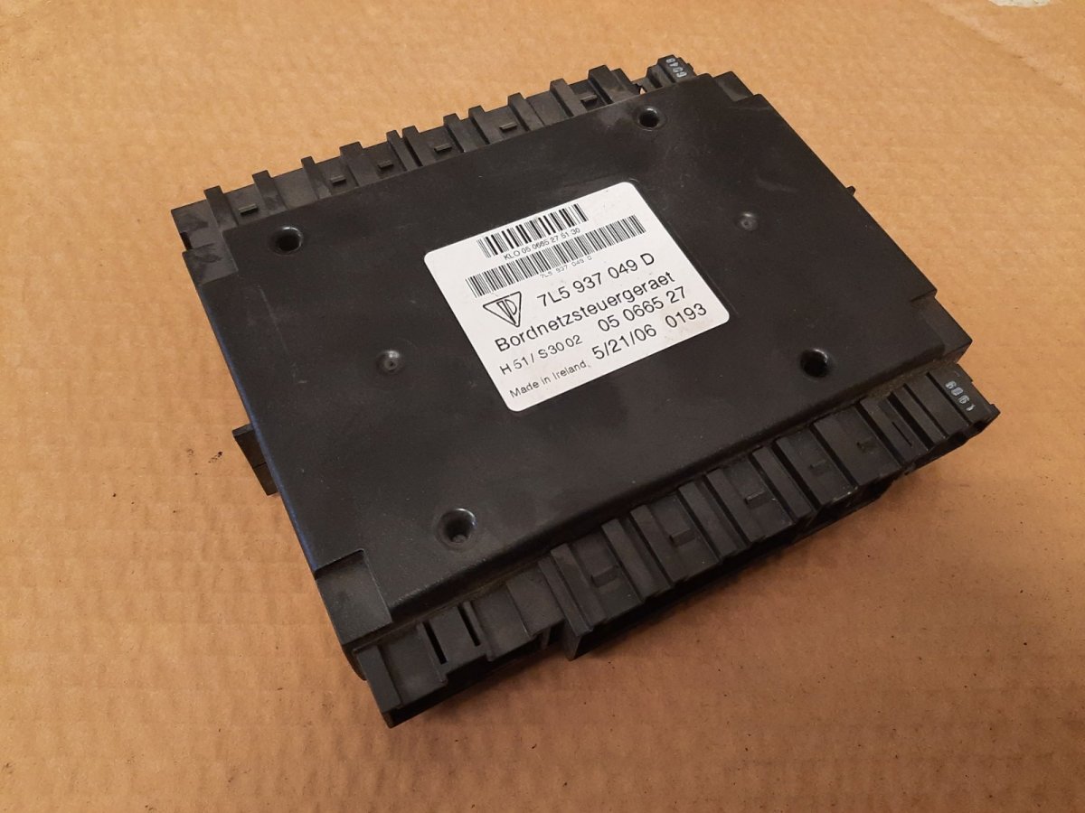 Porsche Cayenne Body control module (BCM) PORSCHE CAYENNE I (2002-2010) Body control modu...