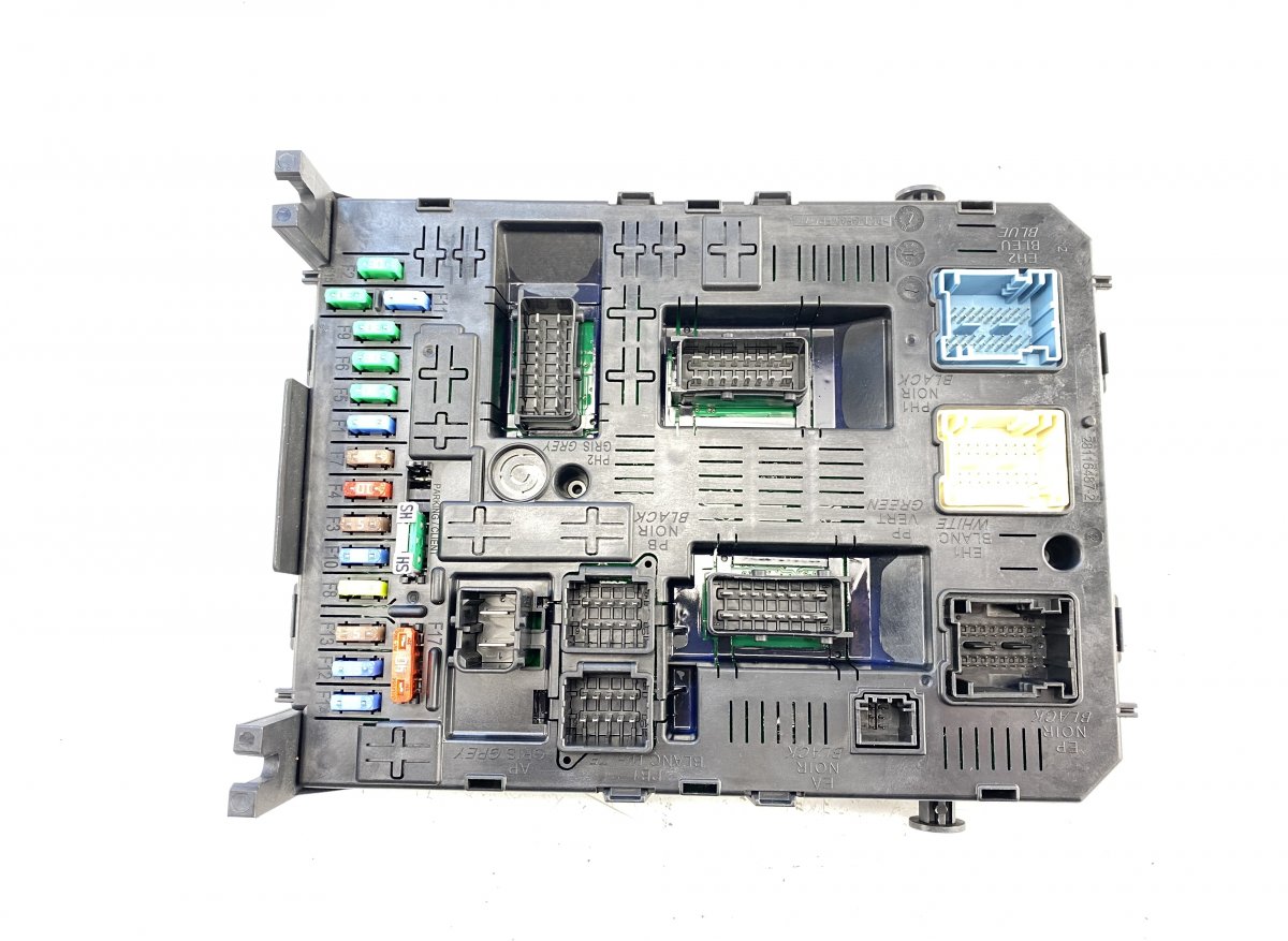 Peugeot 3008 Fuse box PEUGEOT 3008 I (T84) (2009-2016) Fuse box 96640...