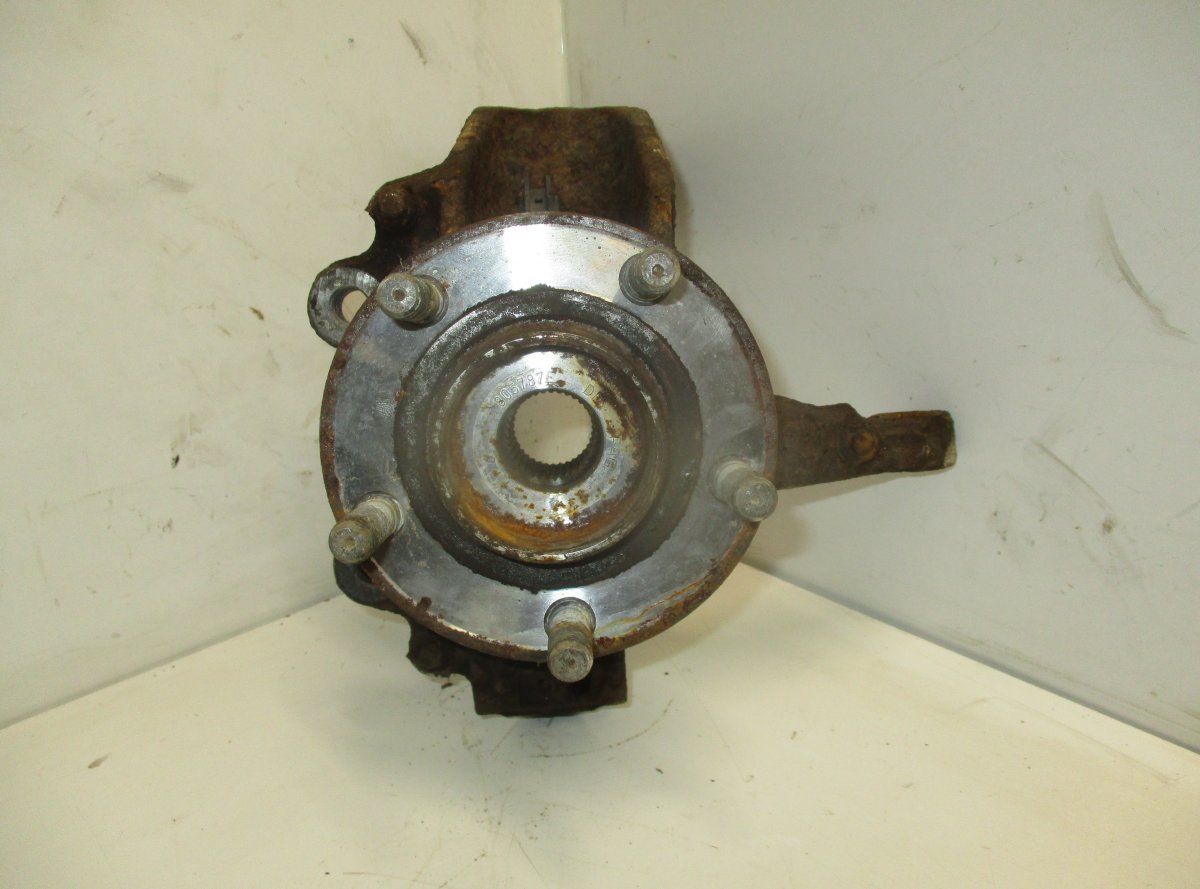 Volvo C70 Wheel bearing housing front left VOLVO S40 / V50 / C30 / C70 (MS, MW) (2004-2012...