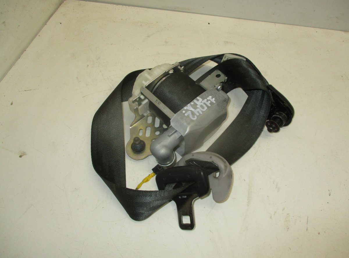 Hyundai i30 Seat Belt Front Left HYUNDAI i30 I (FD) (2007-2012) Seat Belt Front ...