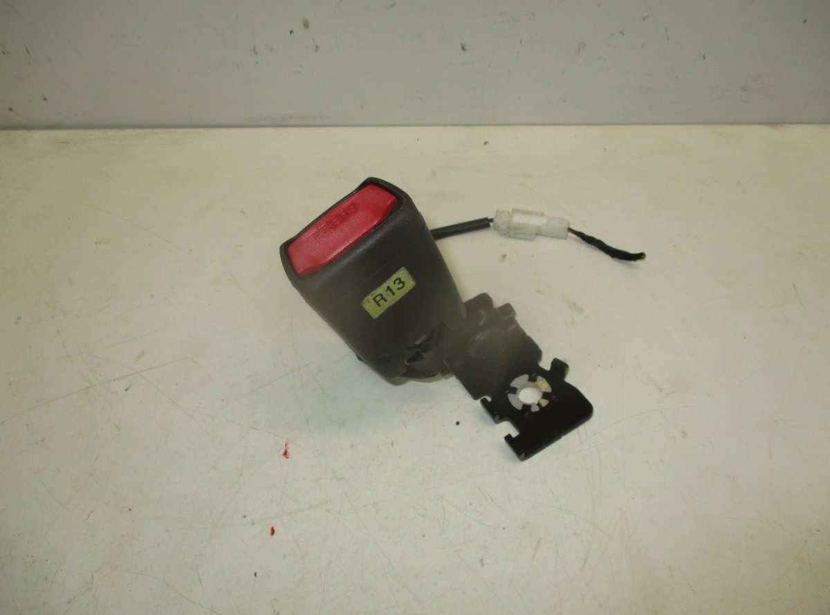 Hyundai i30 Seat Belt Buckle Rear Left HYUNDAI i30 I (FD) (2007-2012) Seat Belt Buckle...