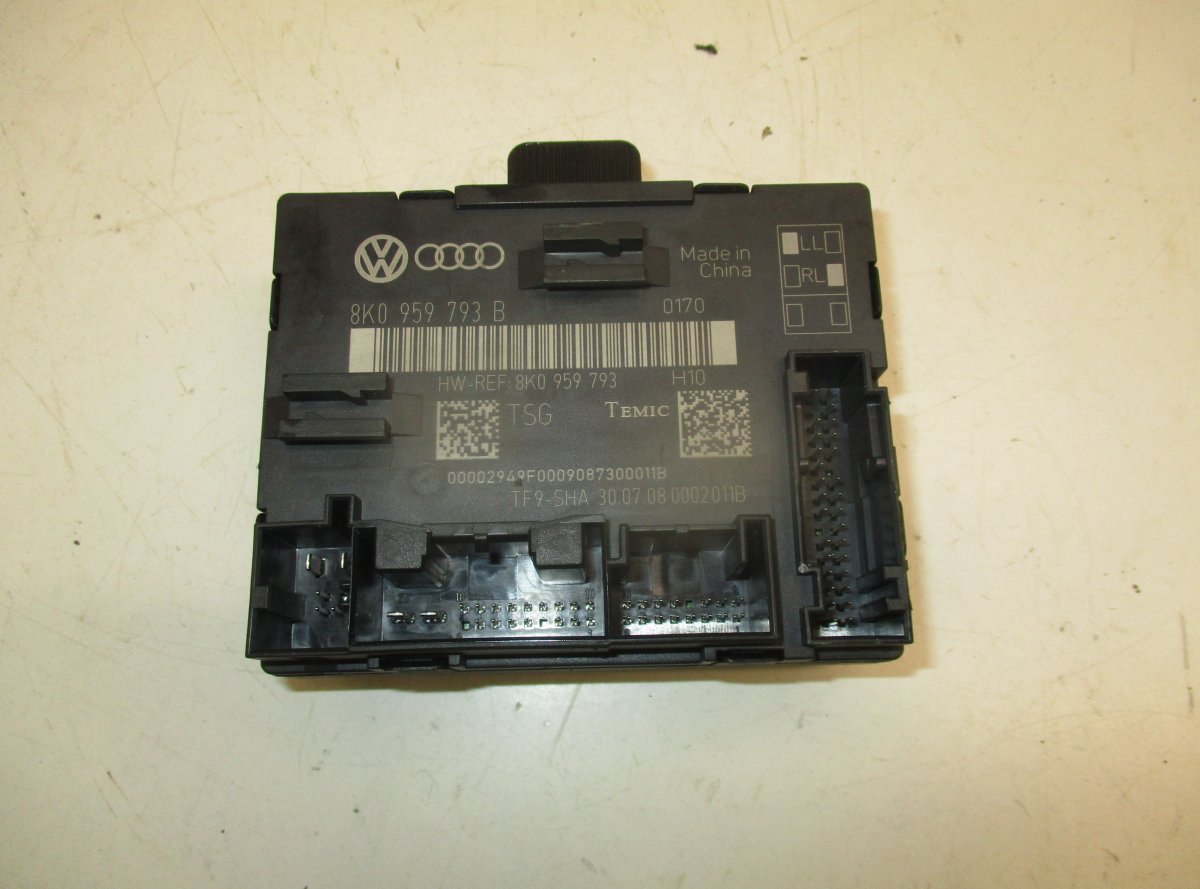 Audi A4 (B8) Door control unit front right AUDI A4 / A4 ALLROAD (B8) (2007-2015) Door cont...