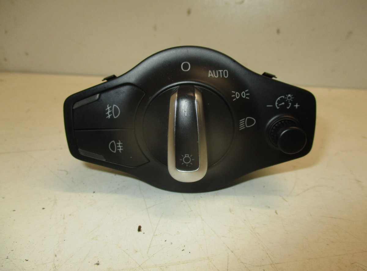 Audi A4 (B8) Headlight Switch Headlight switch — AUDI A4 / A4 ALLROAD (B8) (2...