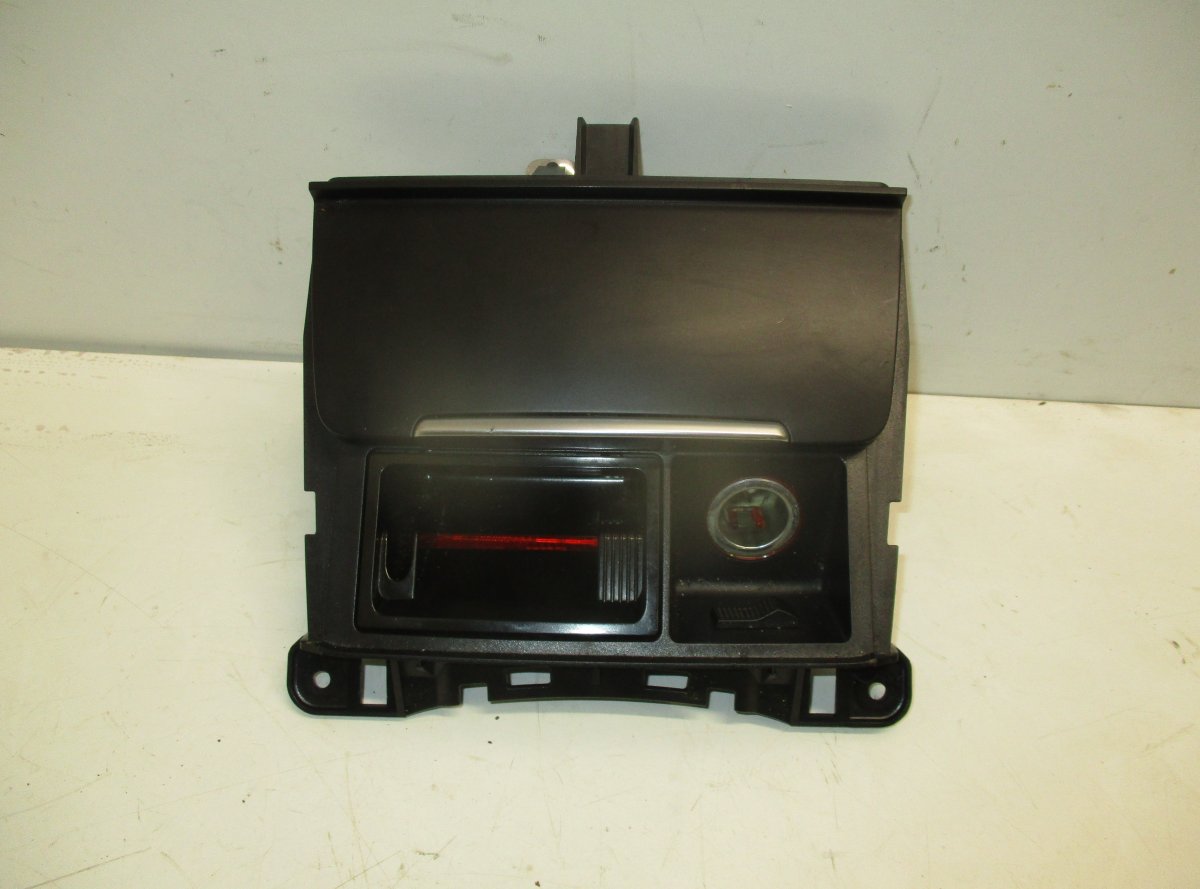 Audi A4 (B8) Ashtray Front AUDI A4 / A4 ALLROAD (B8) (2007-2015) Ashtray F...